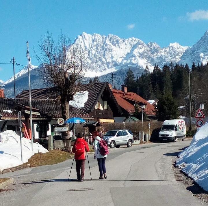 Schmankerl-Alm Karwendelblick